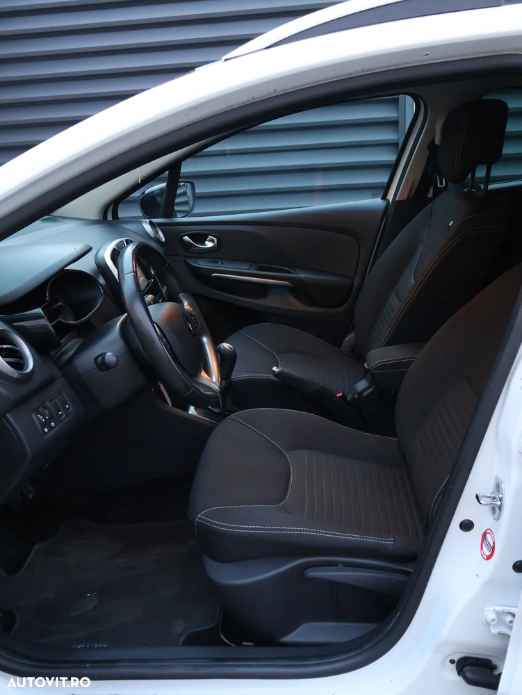 Renault Clio - 10