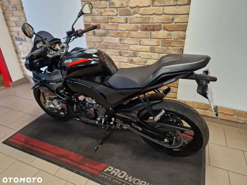 Aprilia Tuono - 10