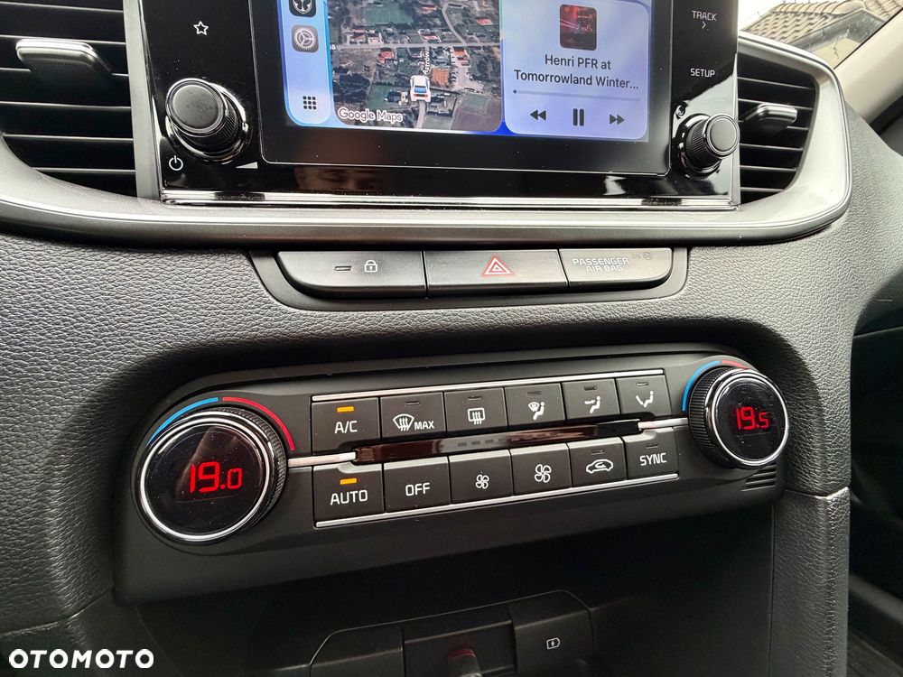 Kia Ceed 1.6 CRDi SCR M - 16
