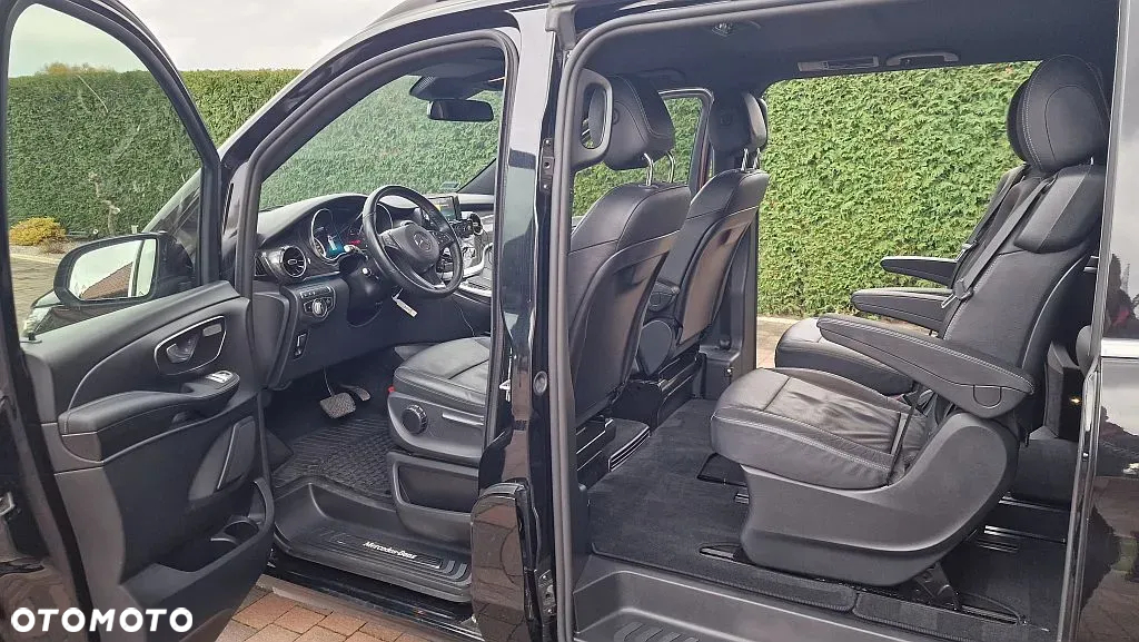 Mercedes-Benz Klasa V 250 d 4-Matic 9G-Tronic - 14