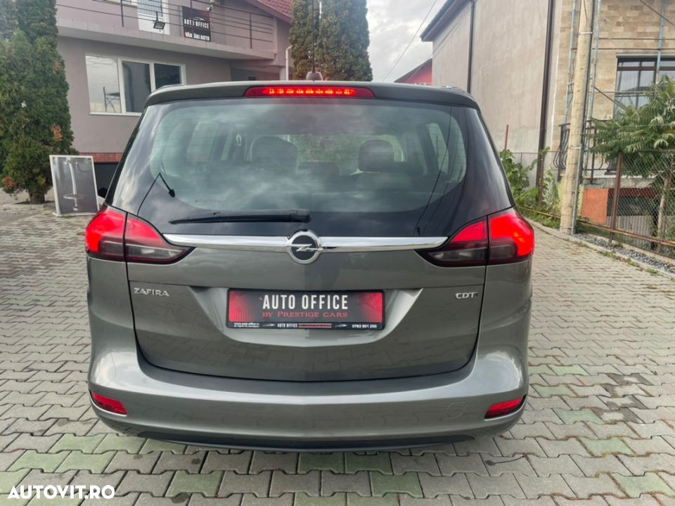 Opel Zafira - 3