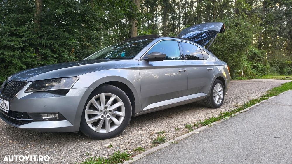 Skoda Superb 2.0 TDI DSG Style - 5