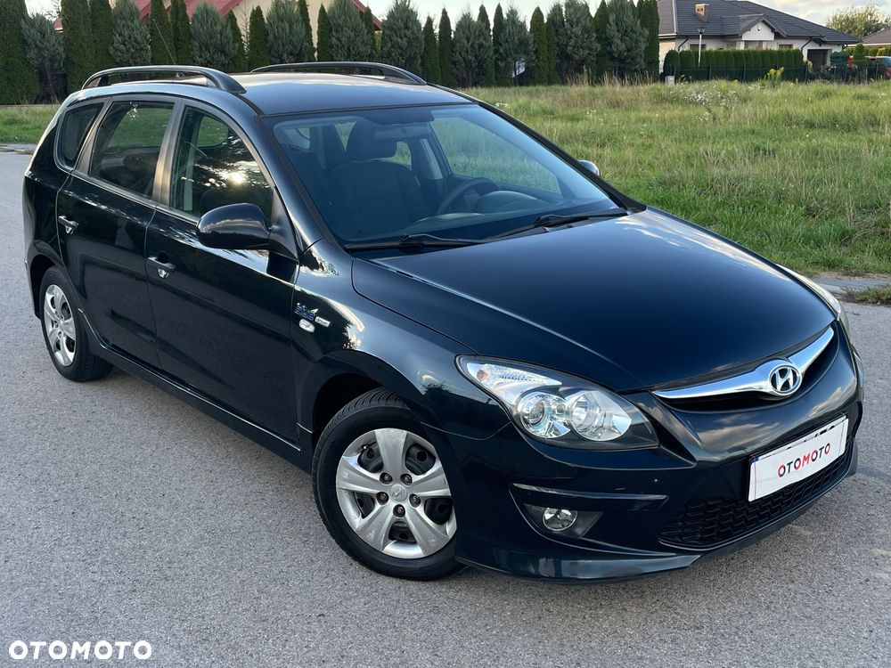 Hyundai i30 i30cw 1.6 CRDi blue Classic - 3