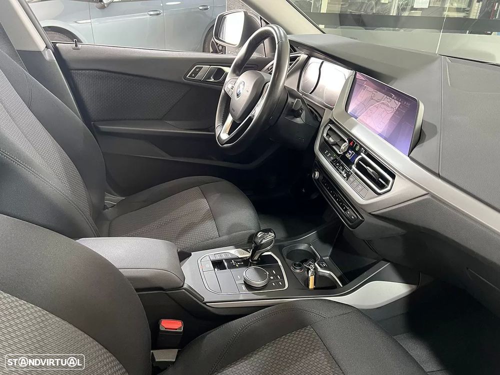 BMW 216 Gran Coupé - 15