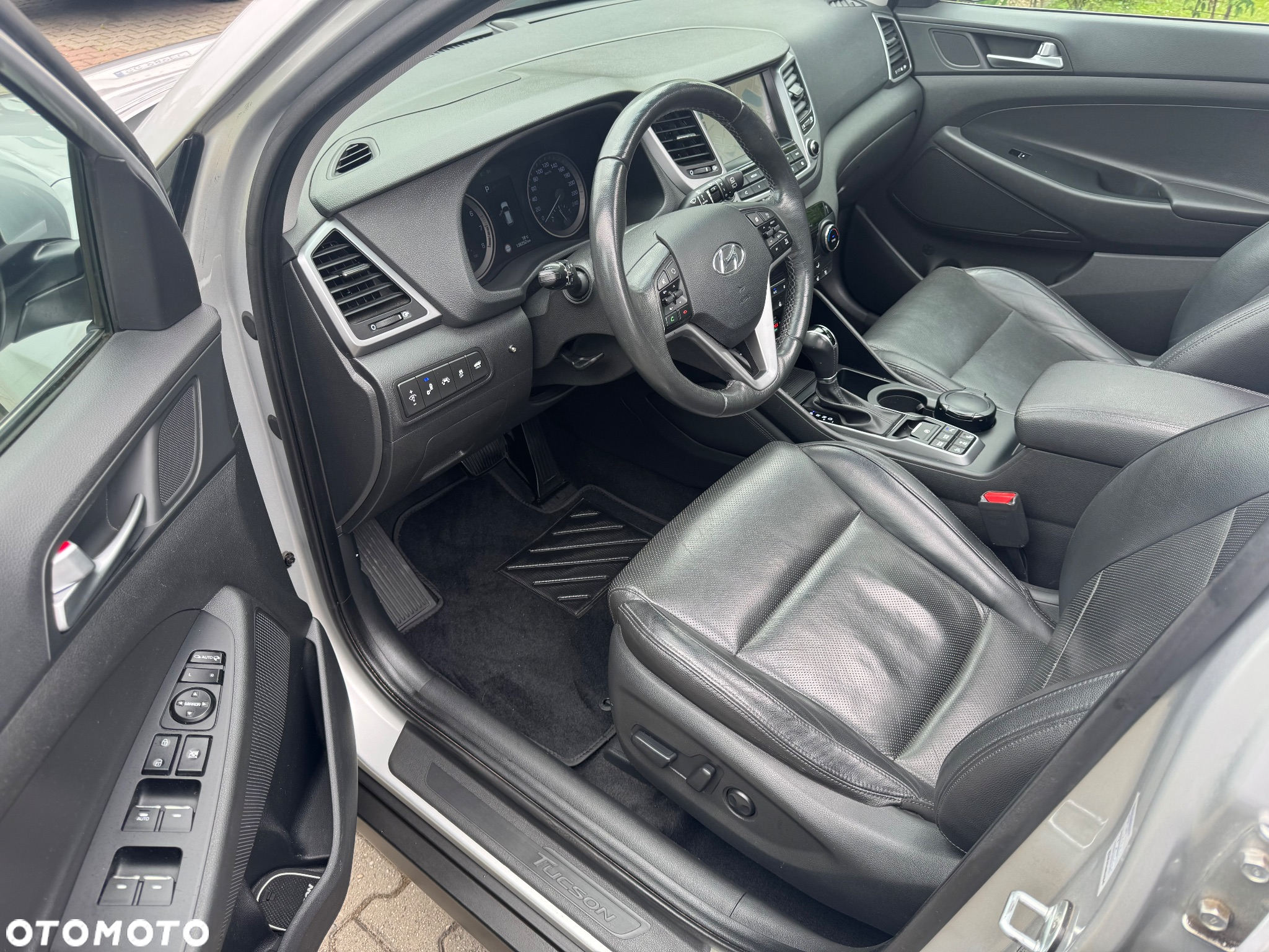 Hyundai Tucson 1.6 T-GDi Premium 4WD DCT - 16