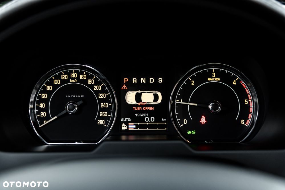 Jaguar XF 2.2 - 29