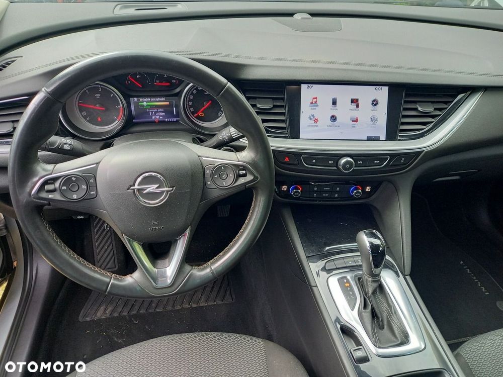 Opel Insignia - 8