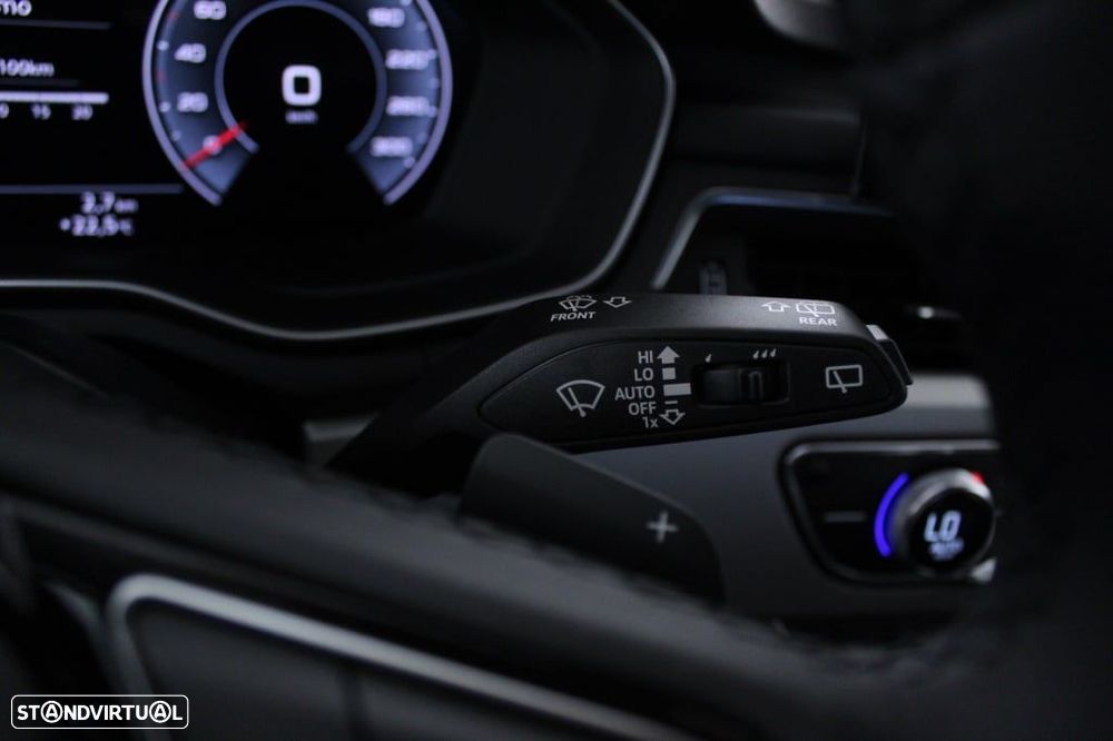 Audi A4 Avant 35 TDI S line S tronic - 25