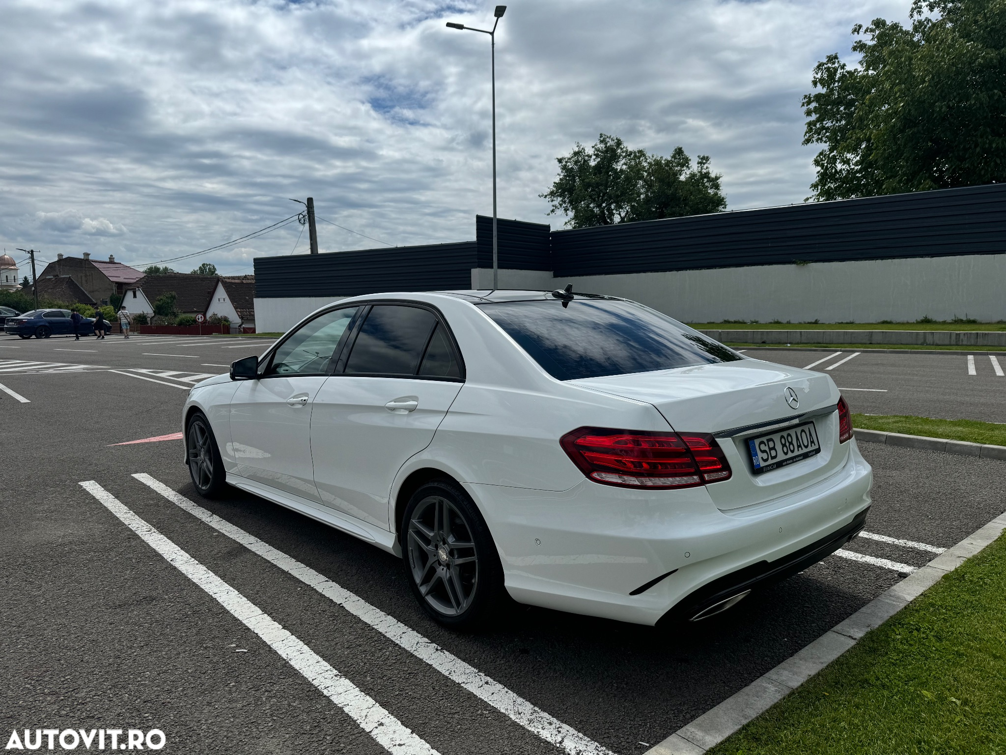 Mercedes-Benz E 220 CDI BlueEfficiency Aut. - 4