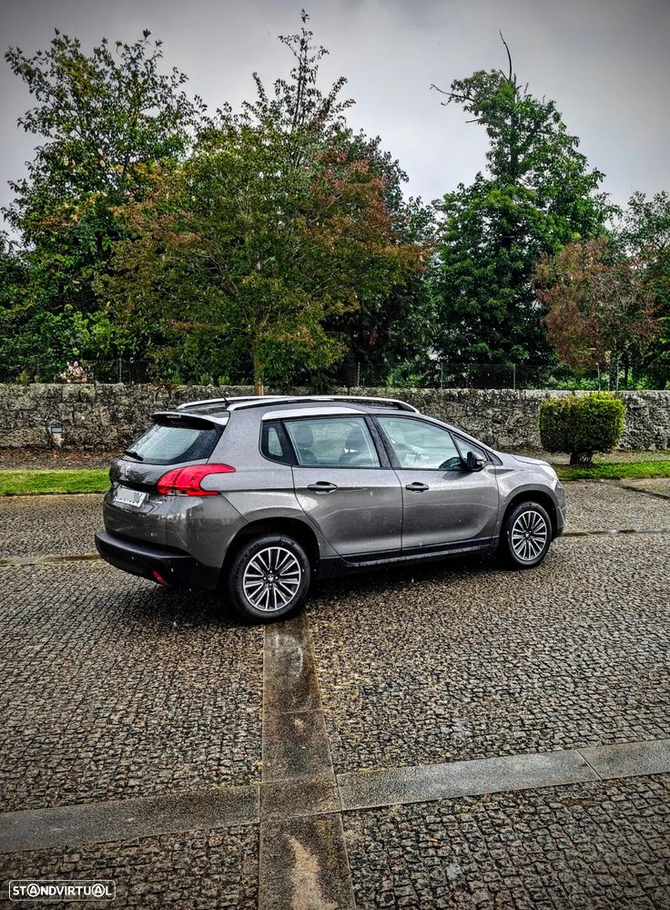Peugeot 2008 1.6 BlueHDi GT Line - 19