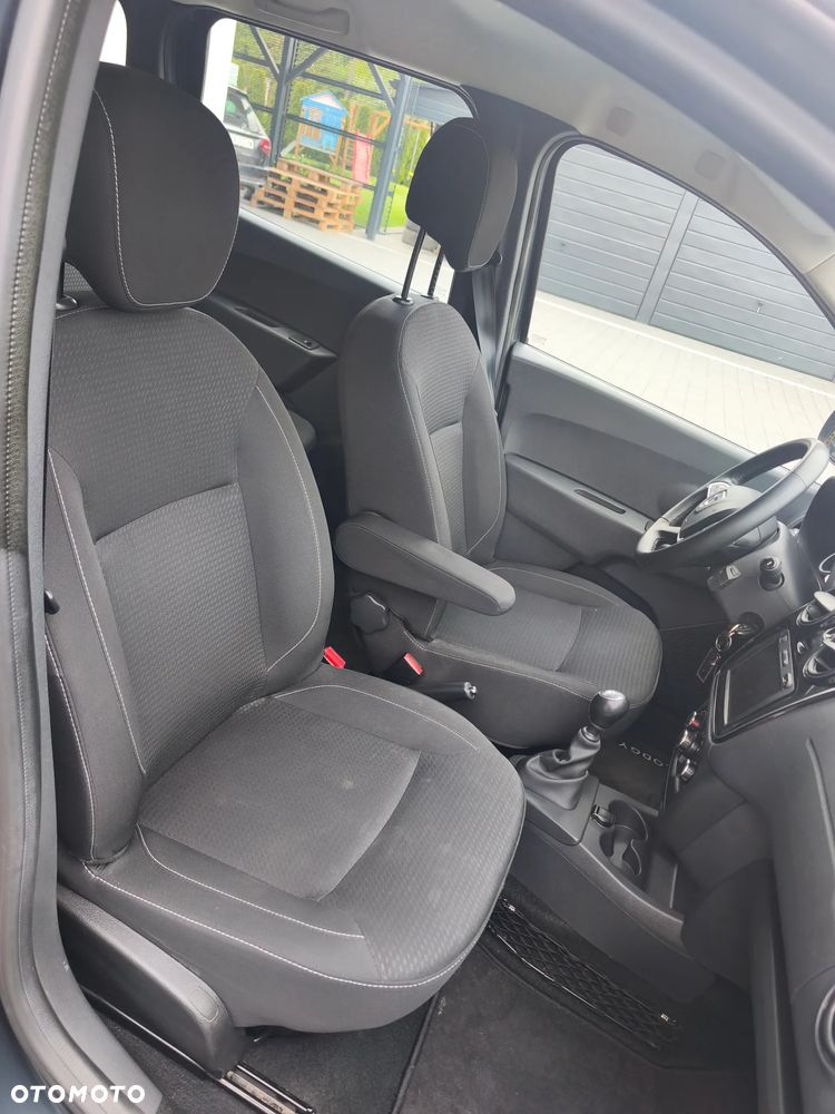 Dacia Lodgy TCe 100 GPF Comfort - 19