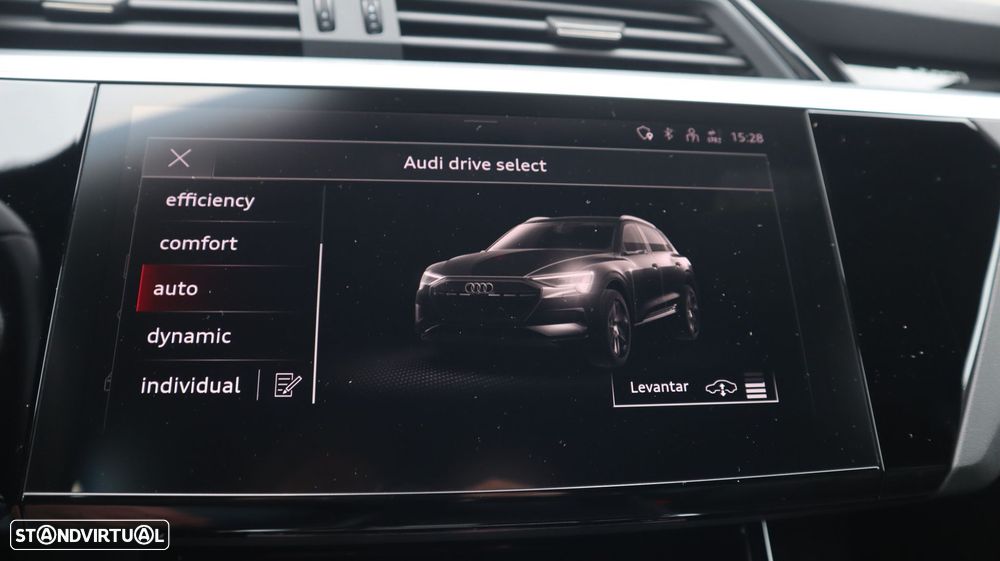 Audi e-tron 55 quattro - 20