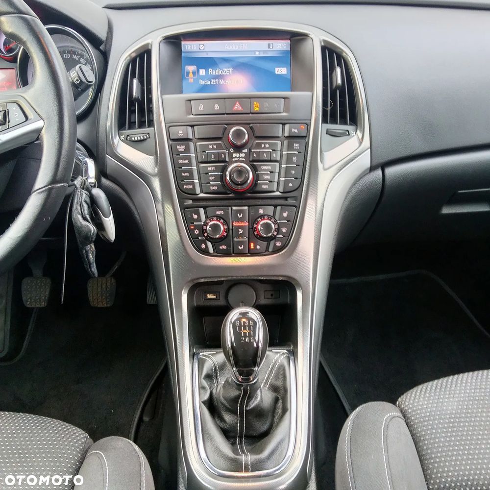Opel Astra 1.4 Turbo Exklusiv - 18