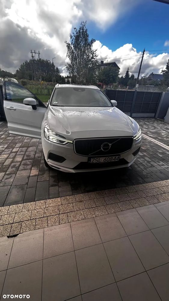 Volvo XC 60 T4 Momentum - 10