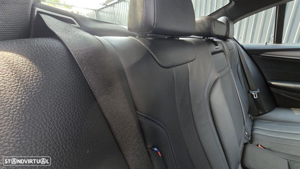 BMW 530 e iPerformance Pack M - 29
