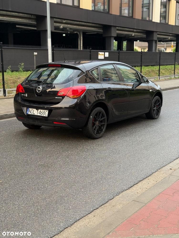 Opel Astra 1.4 Cosmo - 5