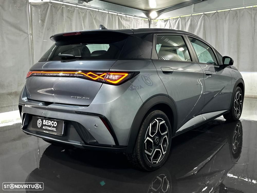BYD Dolphin 60.4 kWh Design - 4