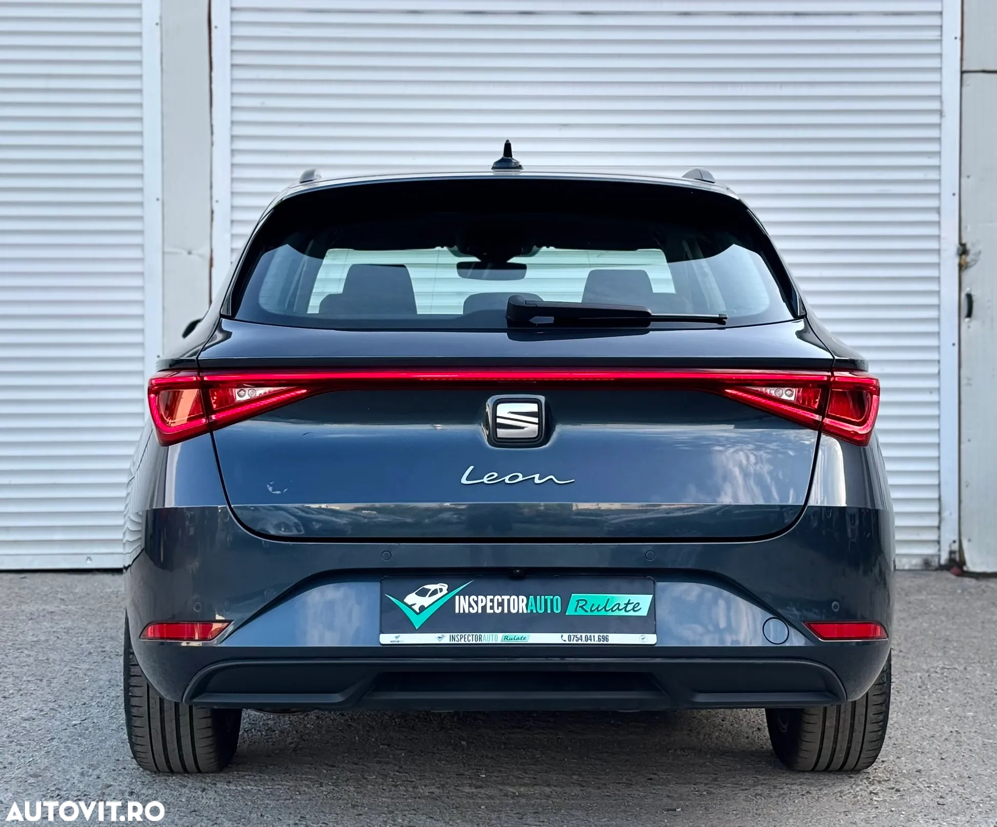 Seat Leon Sportstourer 2.0 TDI DSG Style Edition - 11