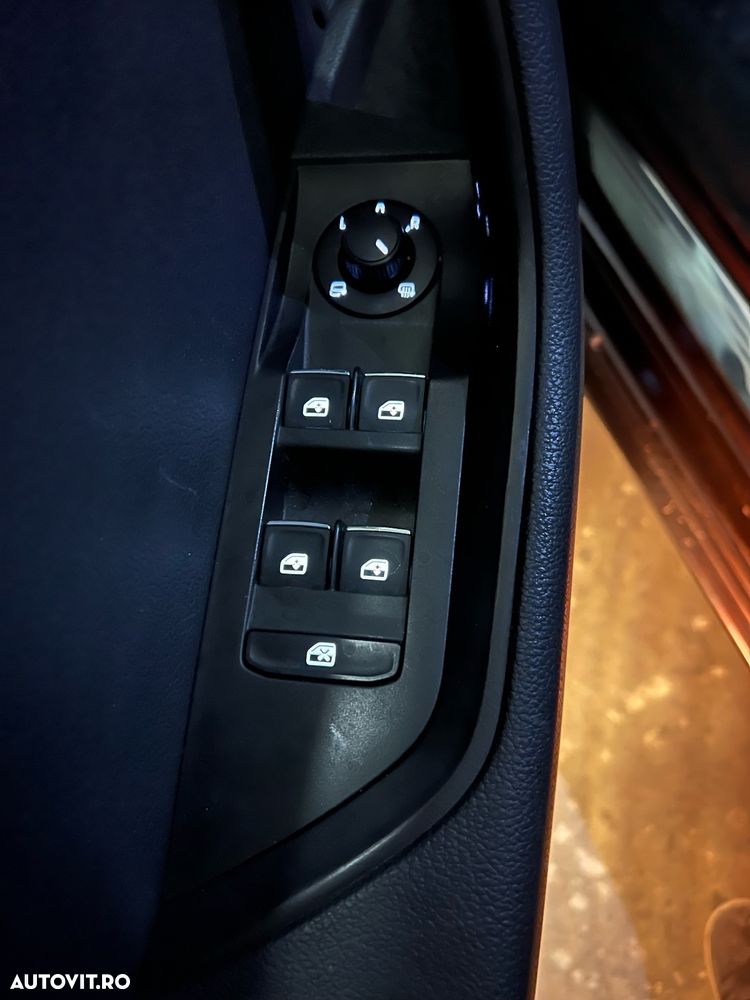 Skoda Superb 2.0 TSI DSG Style - 8