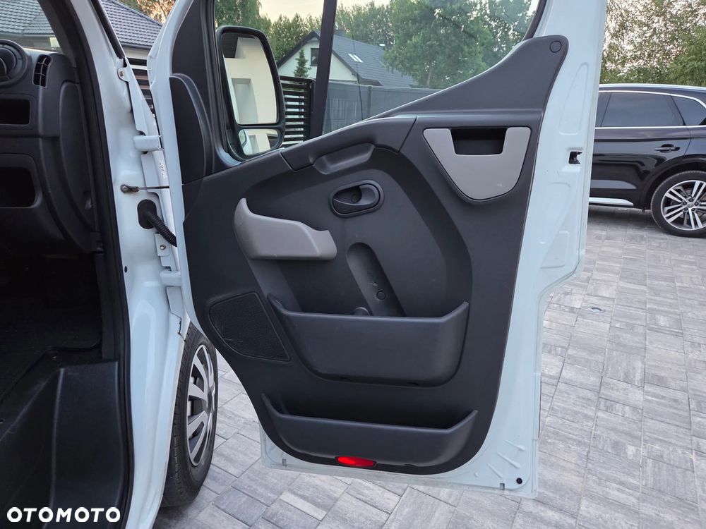 Renault Master - 32