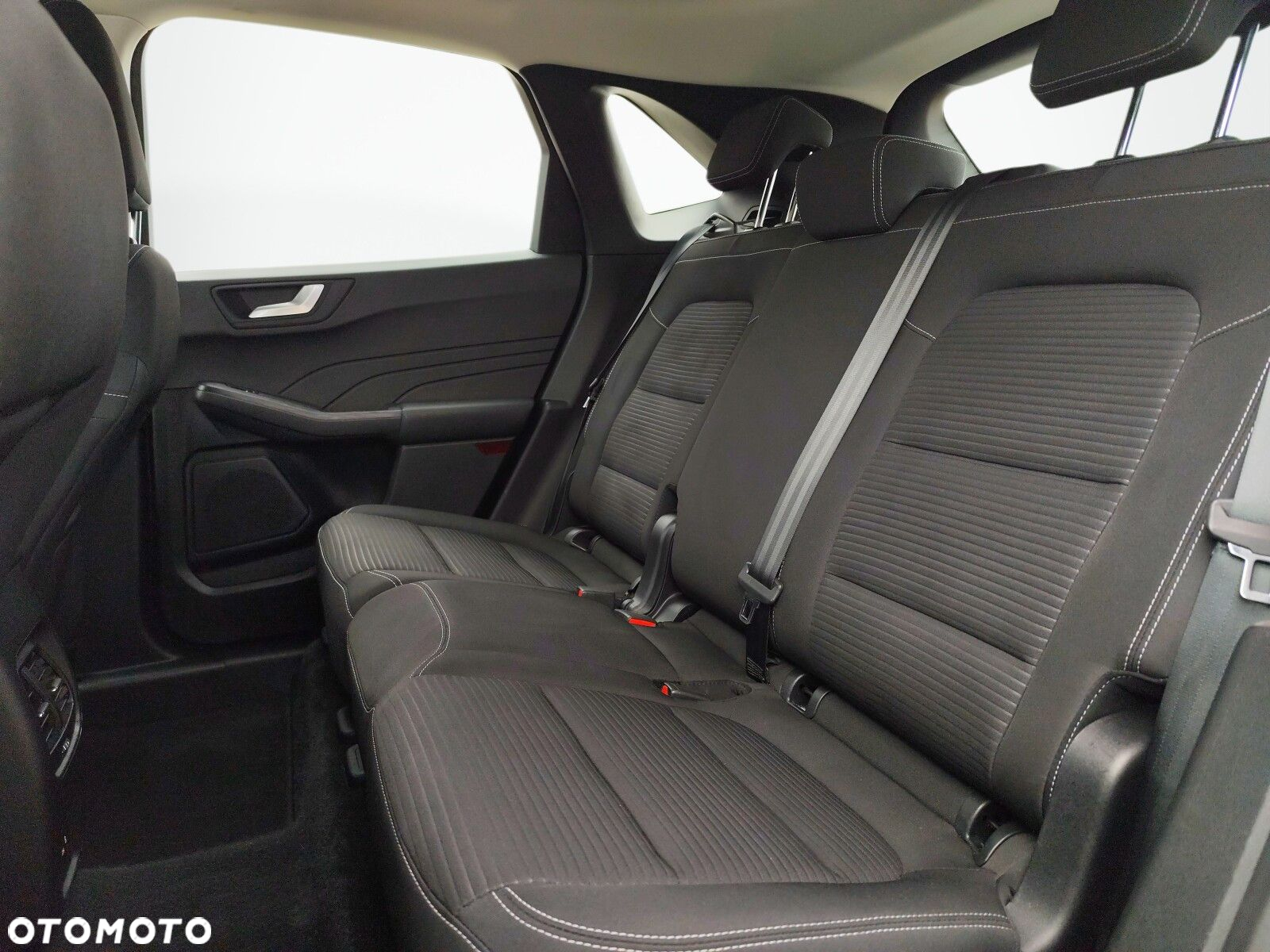 Ford Kuga - 13