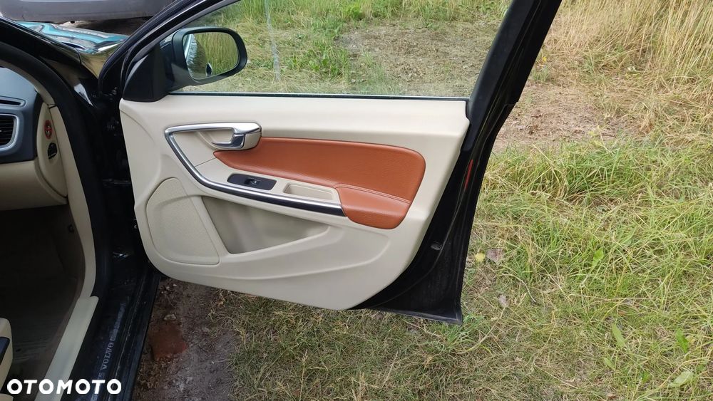 Volvo V60 - 23