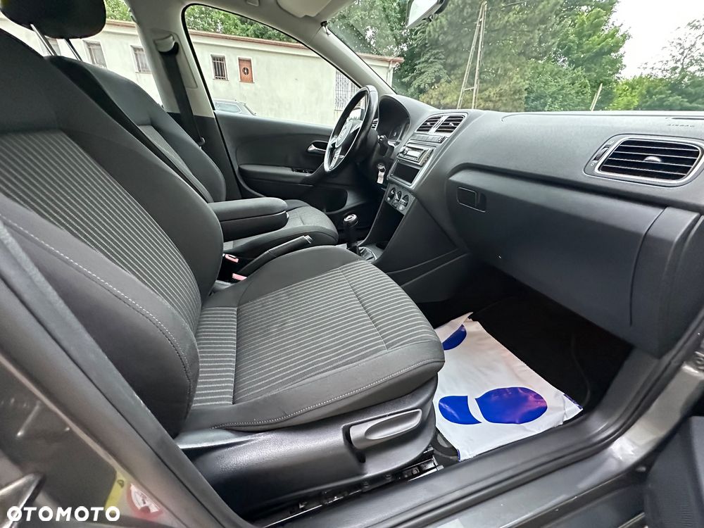 Volkswagen Polo 1.4 16V Trendline - 22