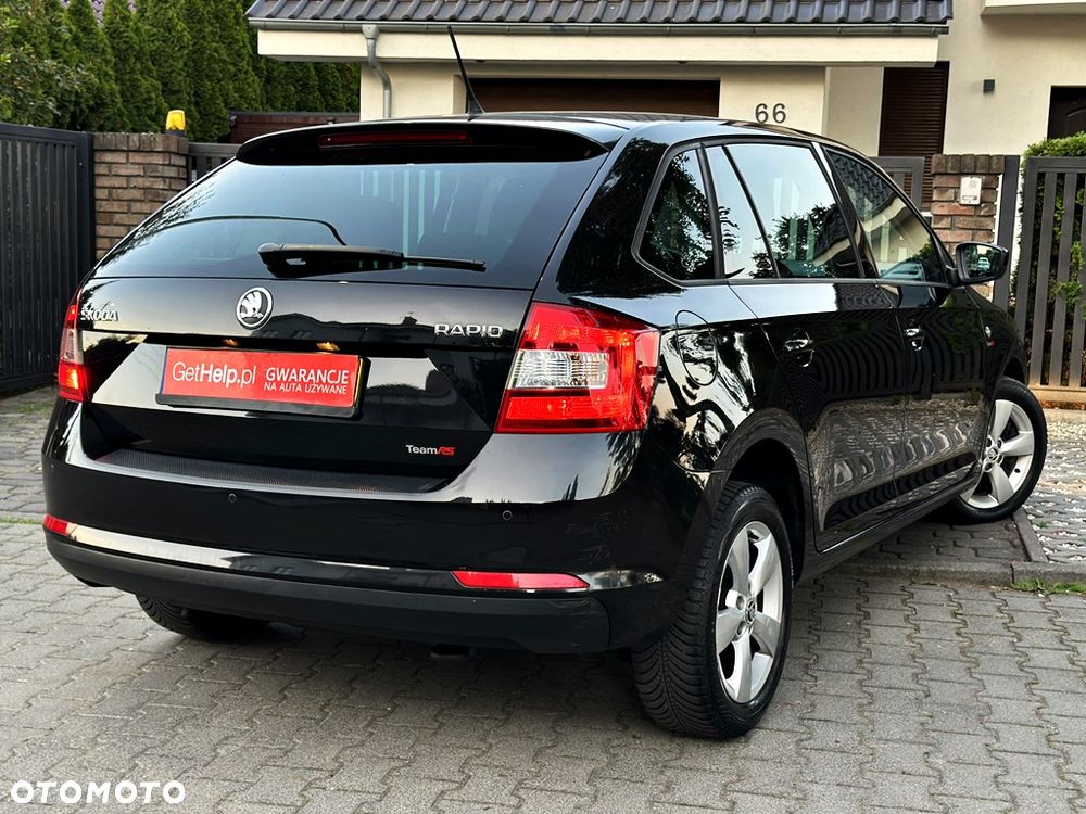 Skoda RAPID 1.6 TDI DSG Drive - 4