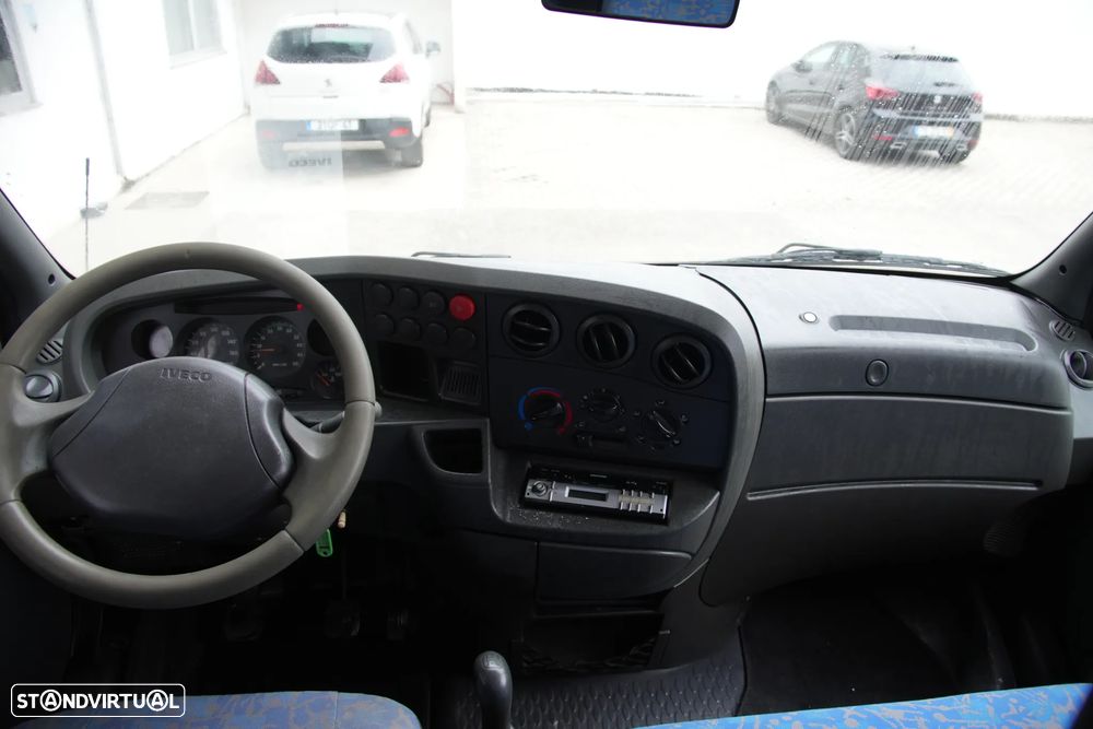 Iveco Daily 35C11 2.8TD 105cv 7Lugares - 11
