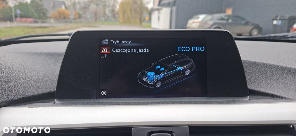 BMW Seria 3 318d - 18