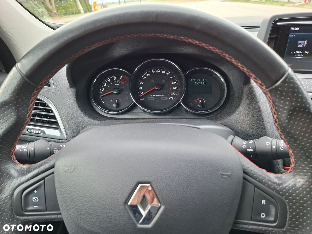 Renault Megane TCe 220 Start & Stop GT 220 - 32
