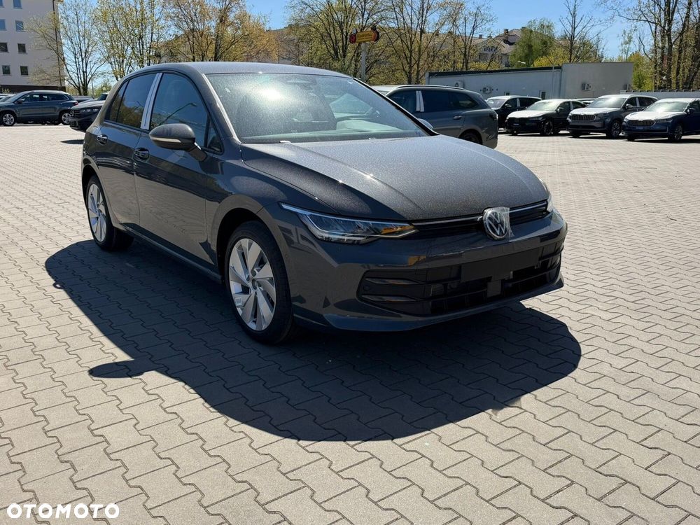 Volkswagen Golf - 2