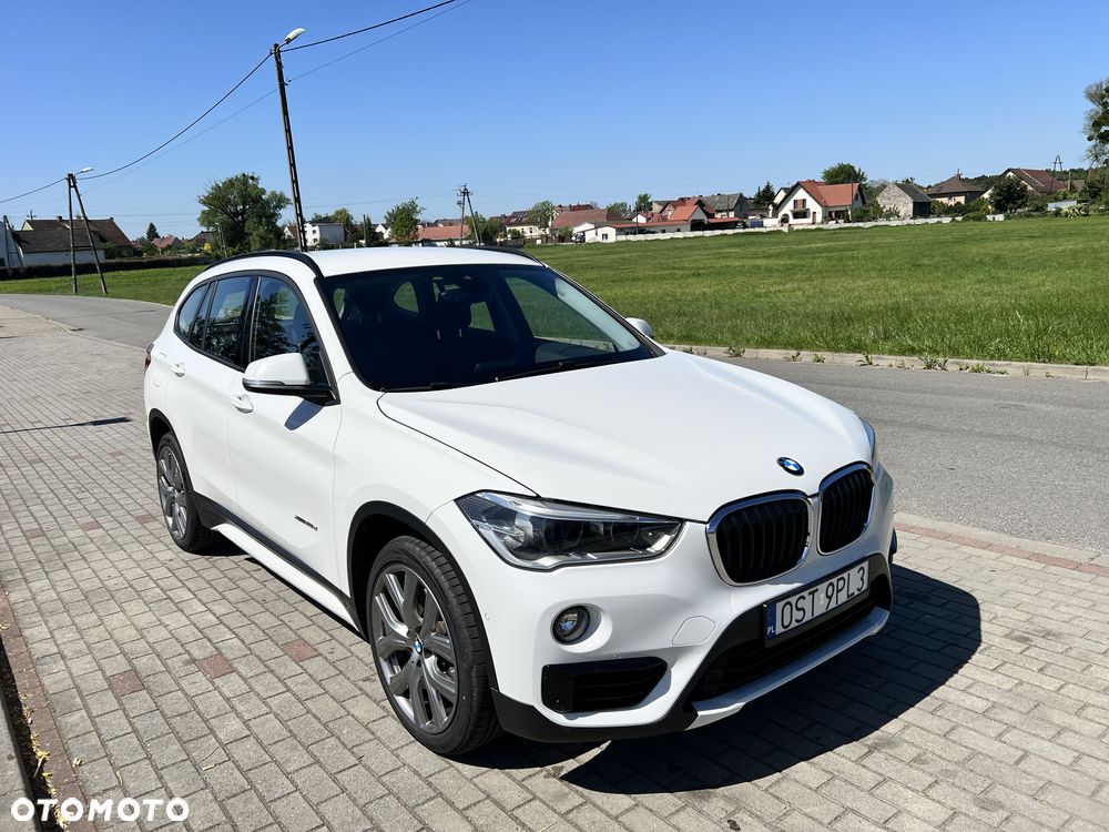BMW X1 xDrive25d Sport Line - 2