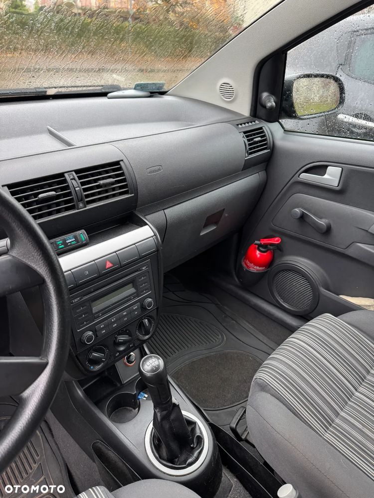 Volkswagen Fox - 5
