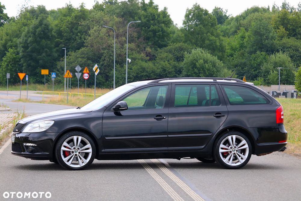 Skoda Octavia 2.0 TDI DPF RS DSG - 28