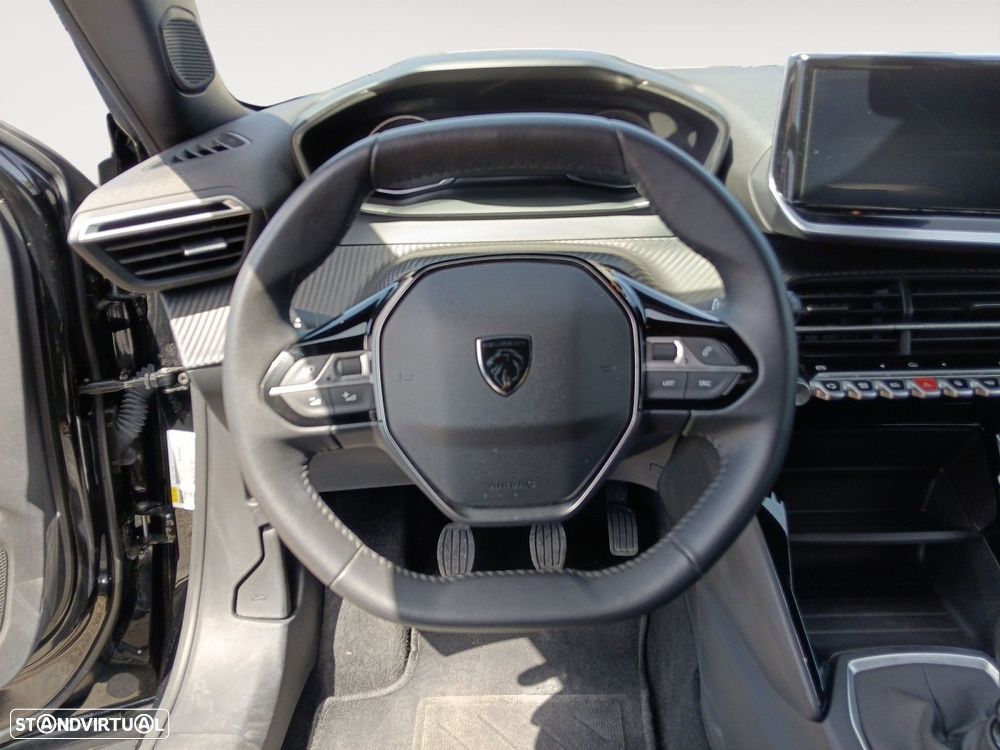 Peugeot 2008 1.2 PureTech Style - 12
