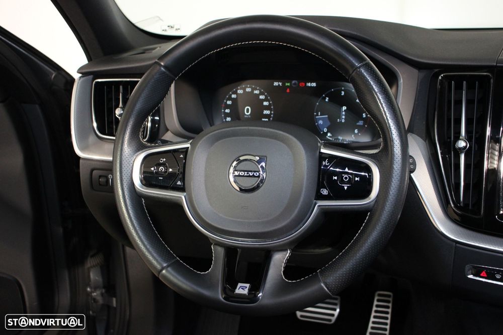 Volvo XC 60 2.0 D4 R-Design Geartronic - 11