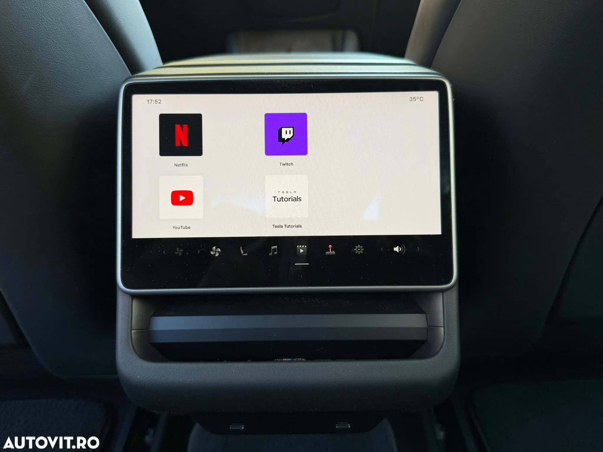 Tesla Model 3 Standard Reichweite Plus Hinterradantrieb - 23