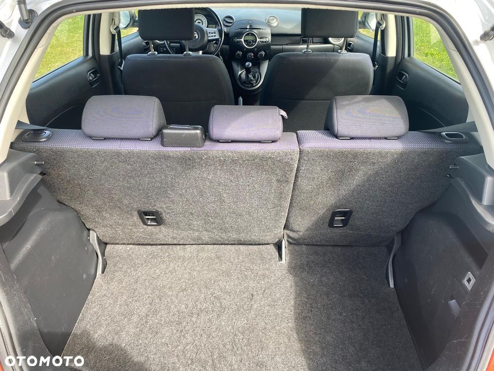 Mazda 2 1.5 Dynamic - 12