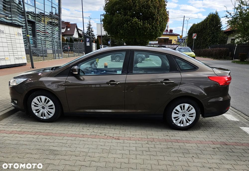 Ford Focus 1.6 Trend Sport - 16