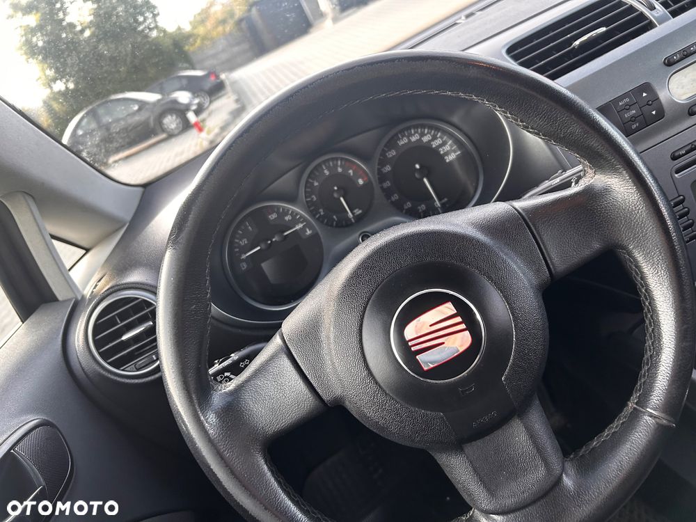 Seat Leon 1.8 TSI R edition - 9