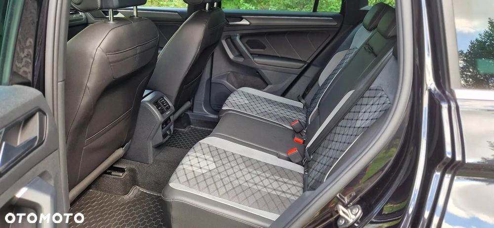 Volkswagen Tiguan 2.0 TDI SCR 4Mot R-Line DSG - 25