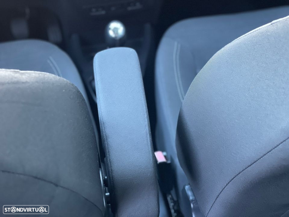 Dacia Lodgy 1.5 dCi Stepway 7L - 28