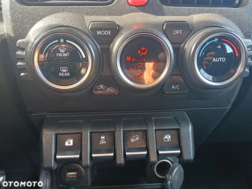 Suzuki Jimny 1.5 ALLGRIP Comfort+ - 16