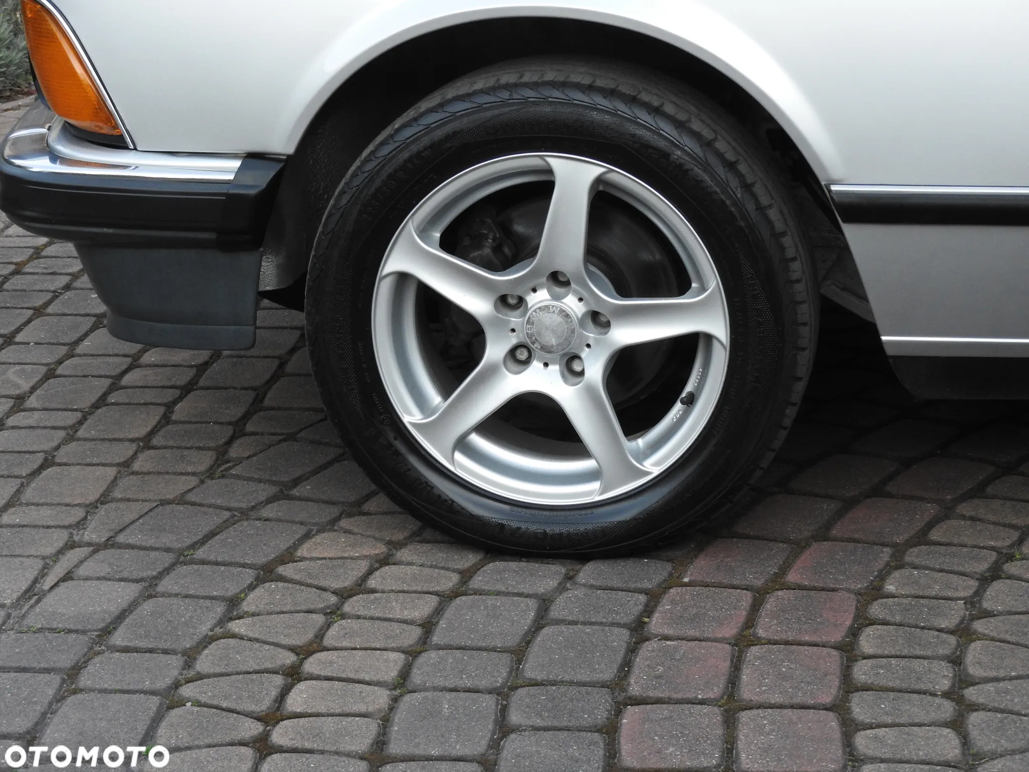 BMW Seria 7 - 39