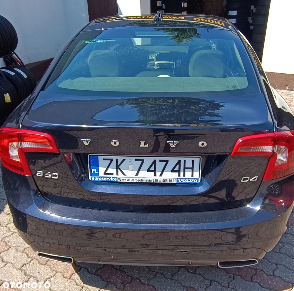 Volvo S60 D4 Drive-E Dynamic Edition (Kinetic) - 2