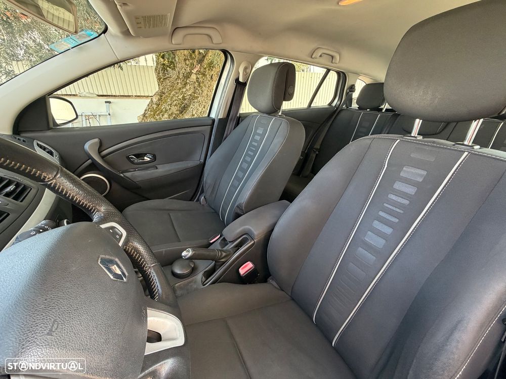 Renault Mégane Sport Tourer 1.5 dCi Dynamique - 6