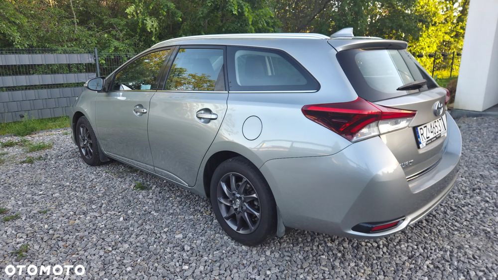 Toyota Auris 1.6 Comfort - 6