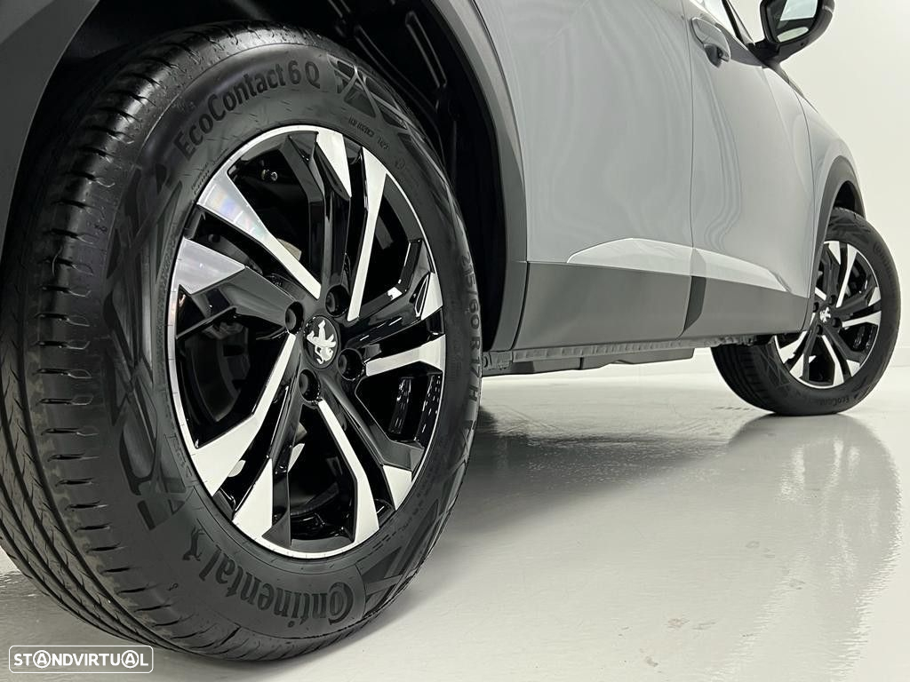 Peugeot 2008 1.2 PureTech Allure - 10
