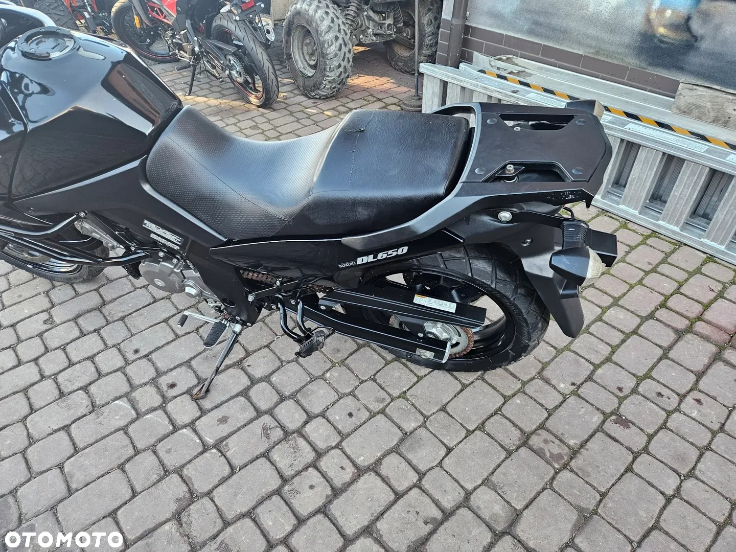 Suzuki DL - 17